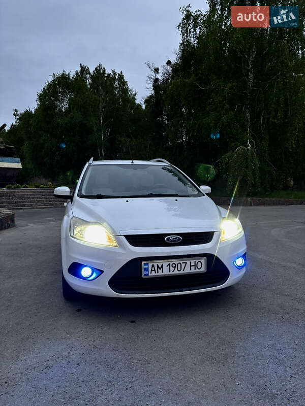 2010 ford focus