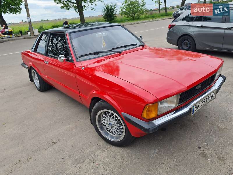 1986 ford taurus