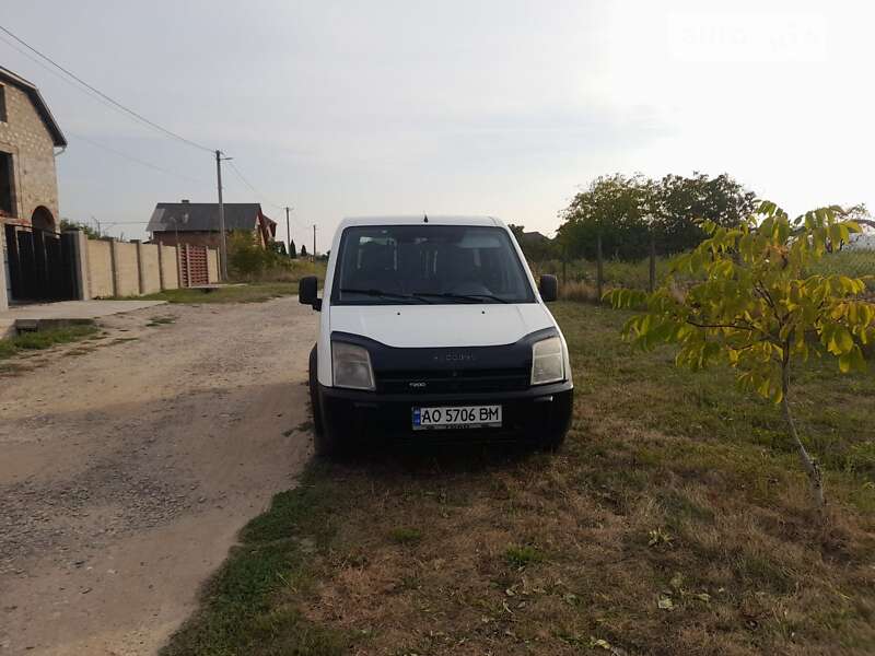 2005 ford transit connect 220l