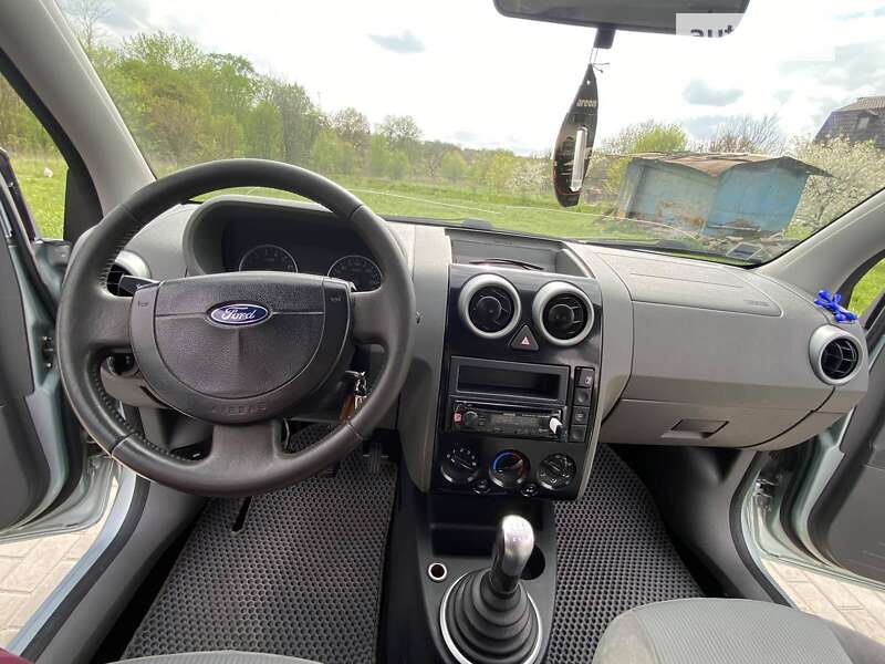 2003 ford fusion