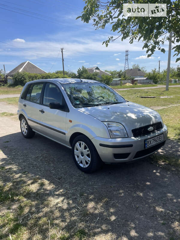 2003 ford fusion