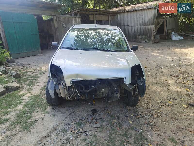2004 ford fusion