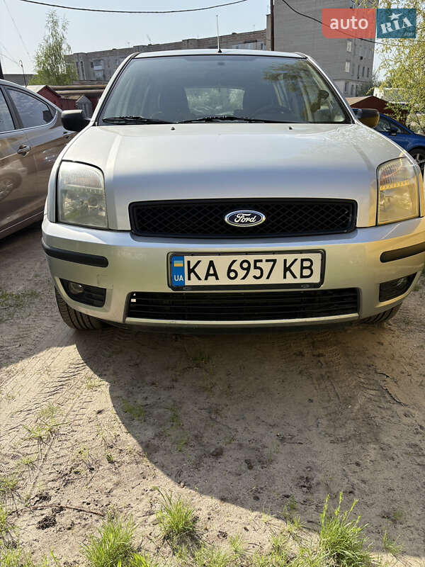 2004 ford fusion
