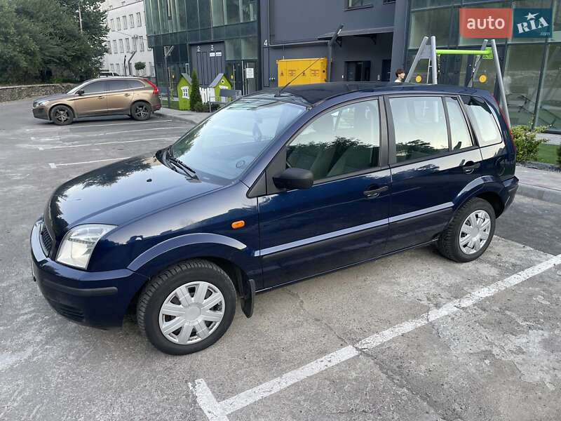 2004 ford fusion