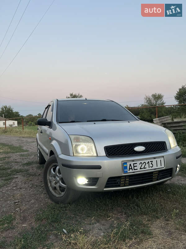 2004 ford fusion