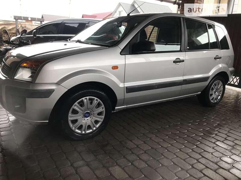 2005 ford fusion