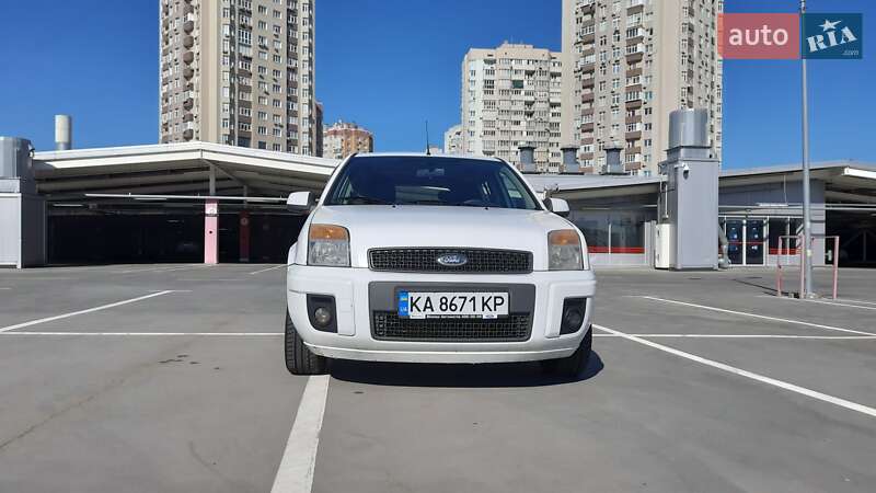 2010 ford fusion