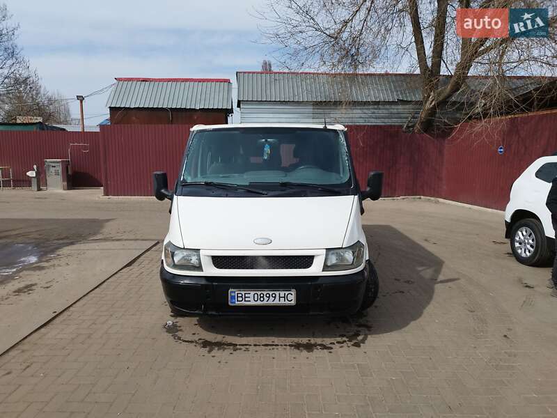 2004 ford transit
