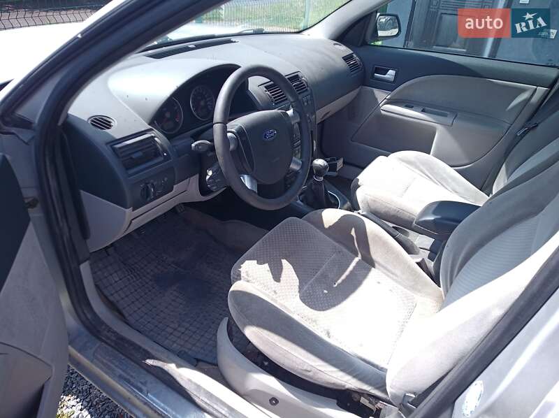 2001 ford mondeo