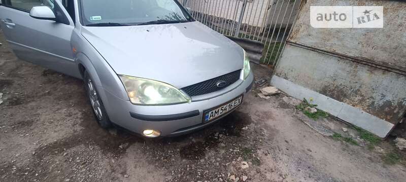 2002 ford mondeo