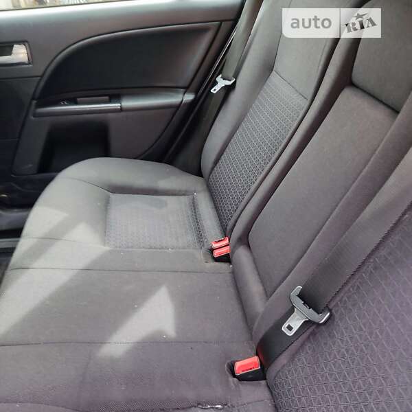 2004 ford mondeo