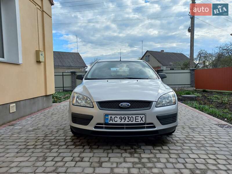 2005 ford focus