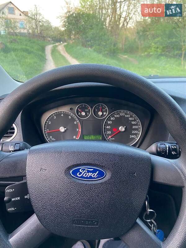 2005 ford focus