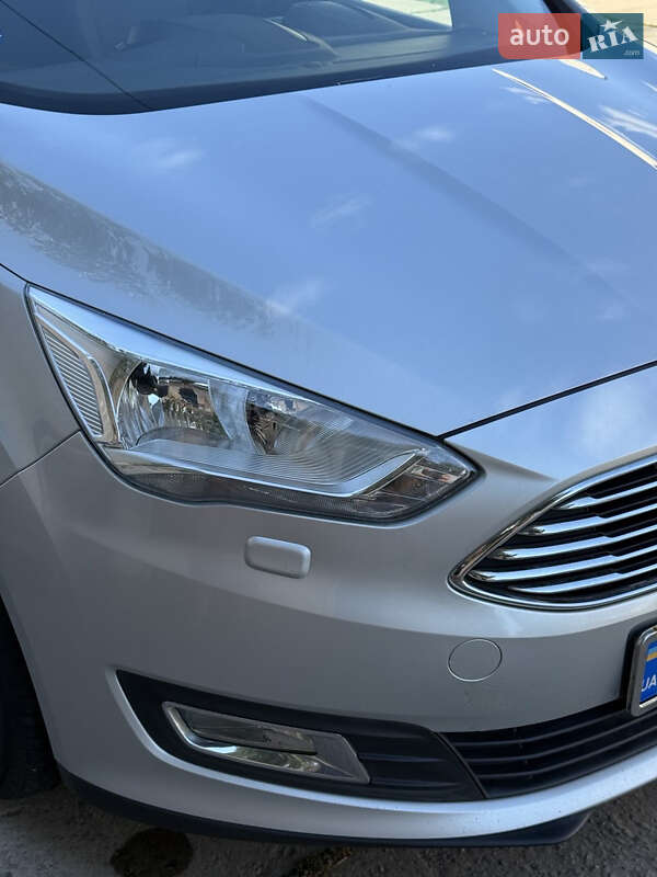 2017 ford grand c-max