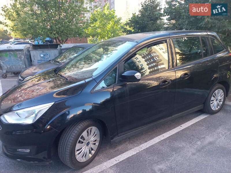 2017 ford grand c-max