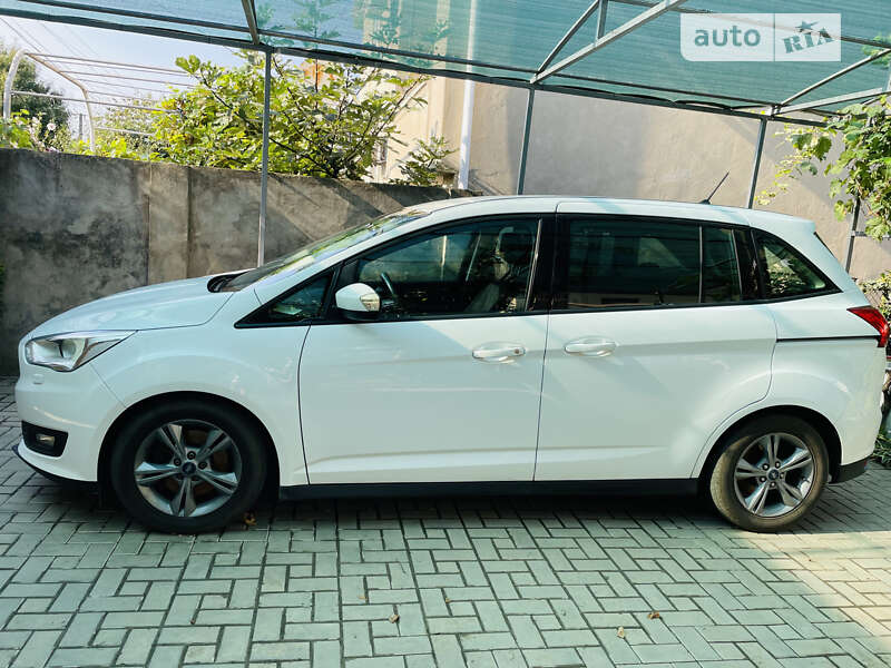 2017 ford grand c-max