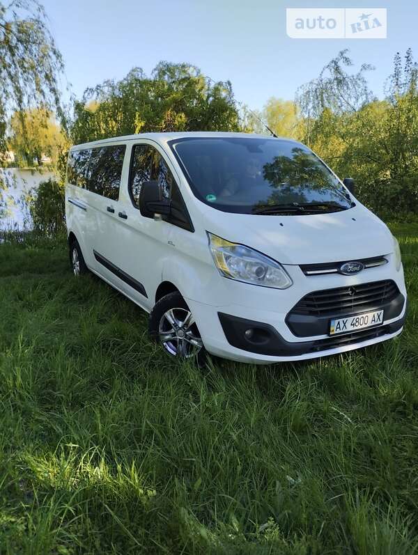 2012 ford transit custom