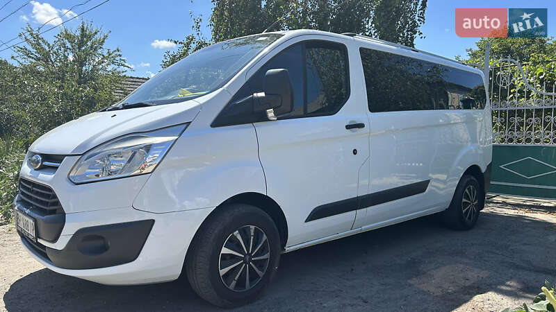 2015 ford transit custom