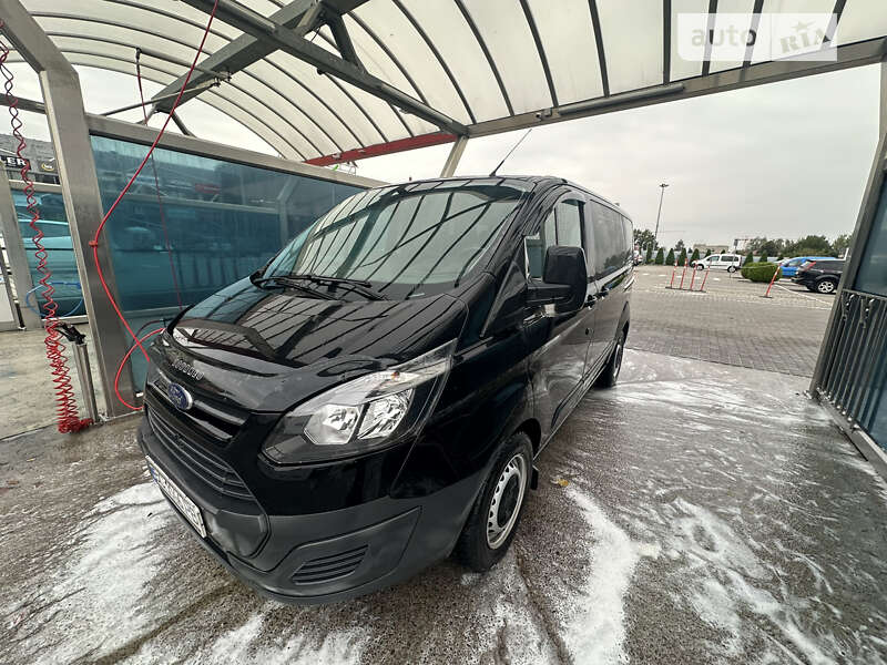 2015 ford transit custom
