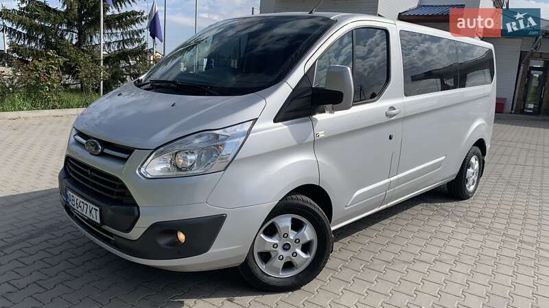 2017 ford transit custom