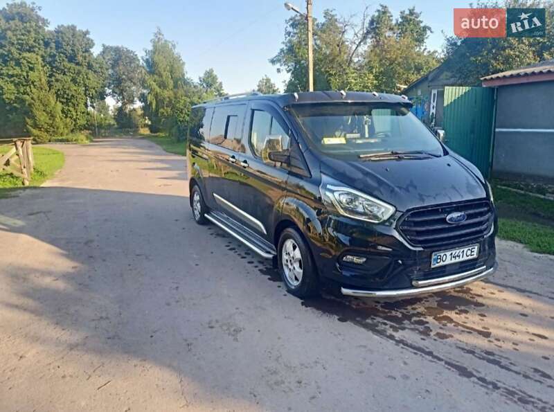 2018 ford transit-custom