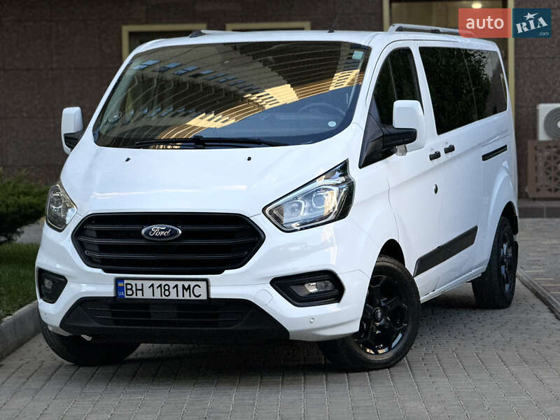 2020 ford transit custom