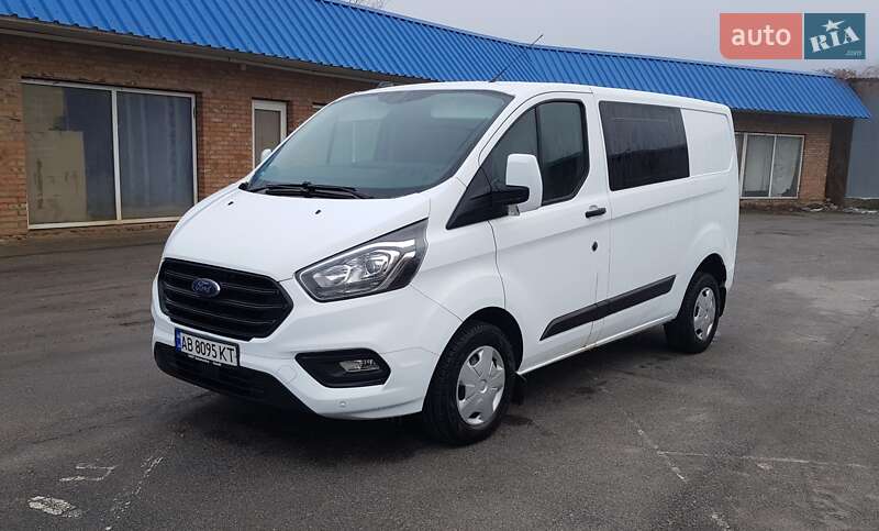 2021 ford transit custom
