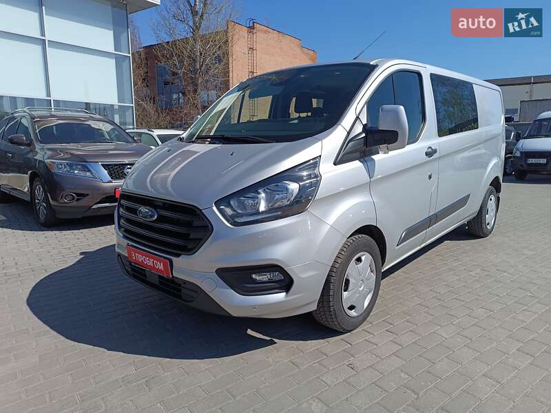 2019 ford transit custom