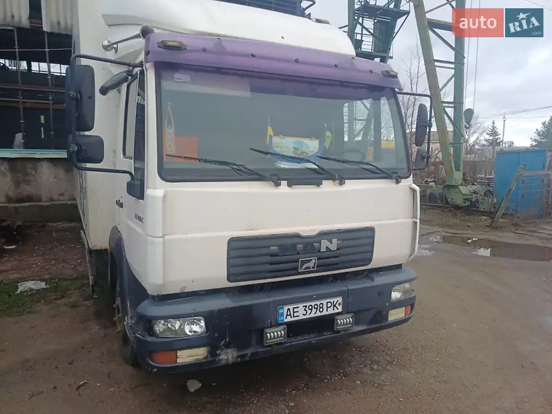 2002 man 12-185