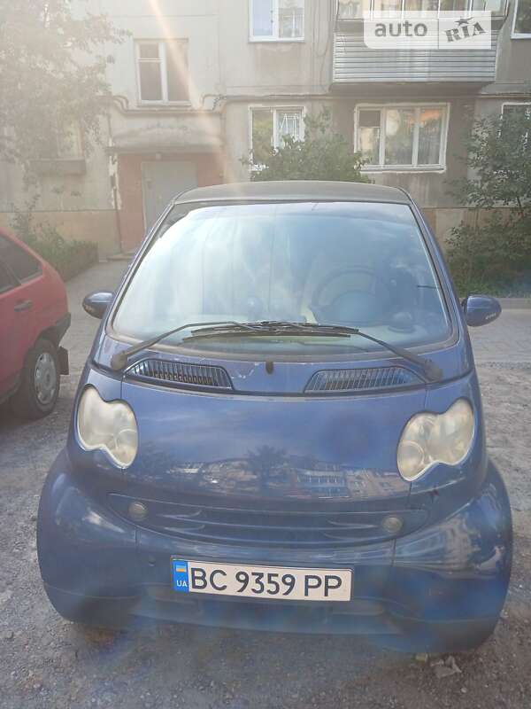 2002 smart mc 01