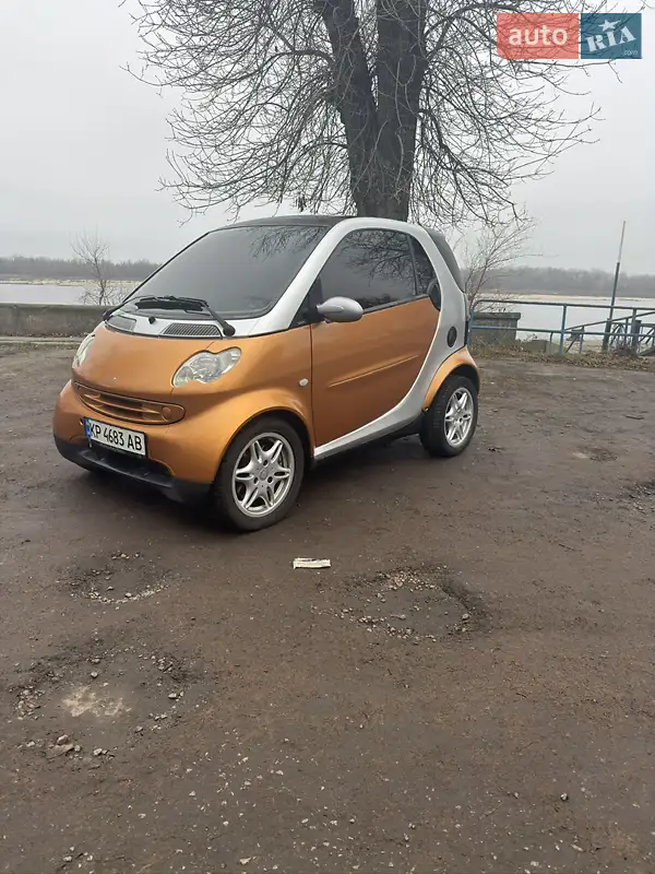 2002 smart mc 01
