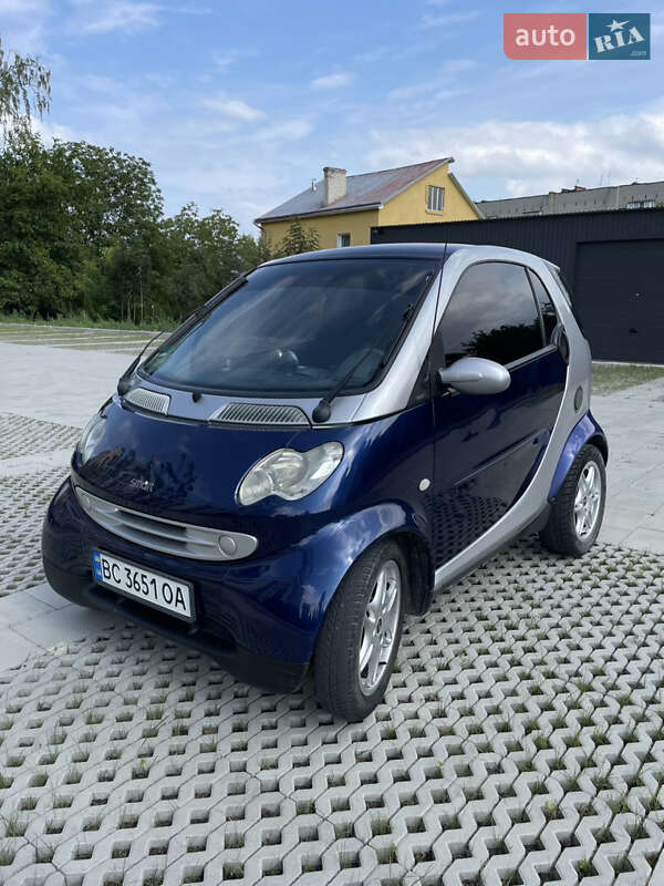 2003 smart mc 01