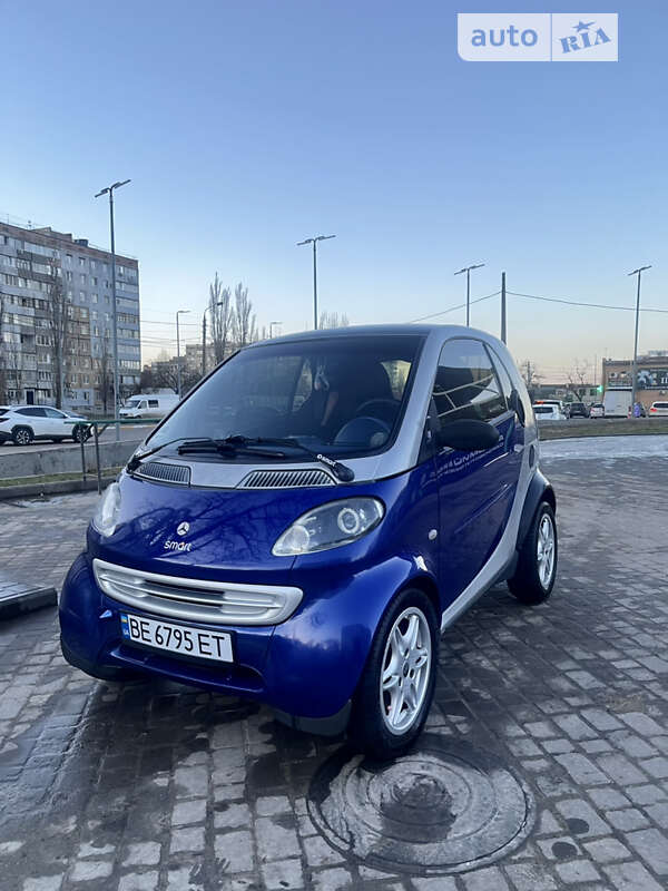 1999 smart mc 01