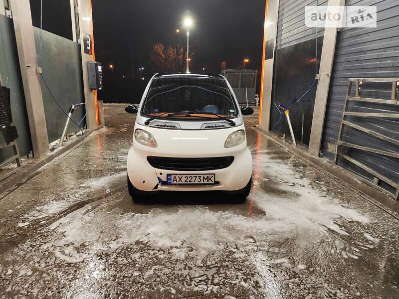1999 smart mc 01