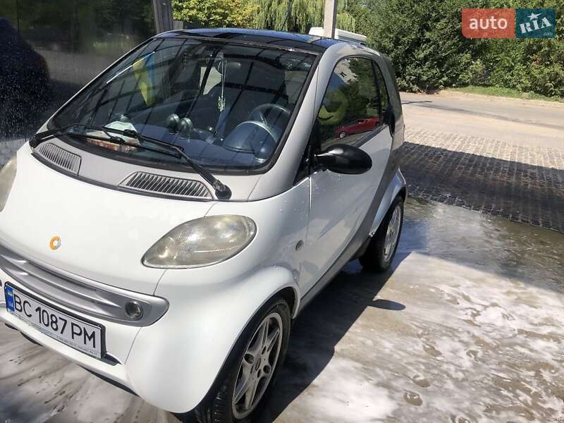 2000 smart mc 01