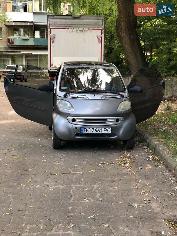 2000 smart mc 01