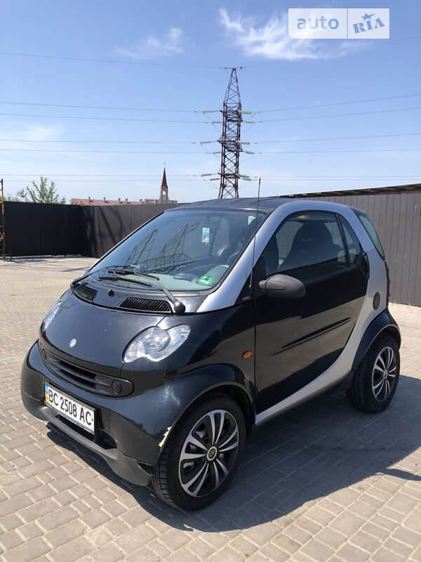 2003 smart mc 01