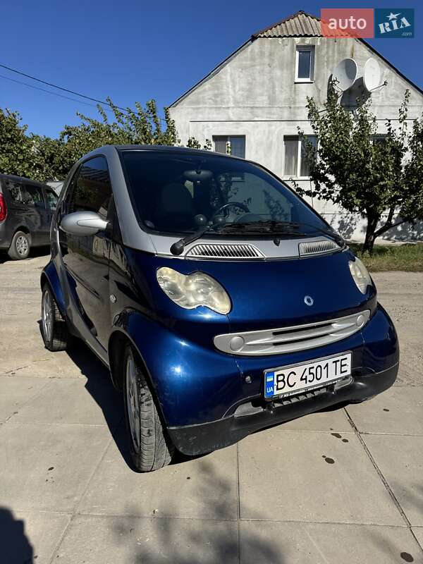 2003 smart mc 01