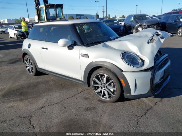 2023 MINI Hardtop