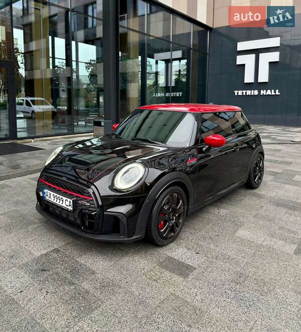 2021 mini hatch