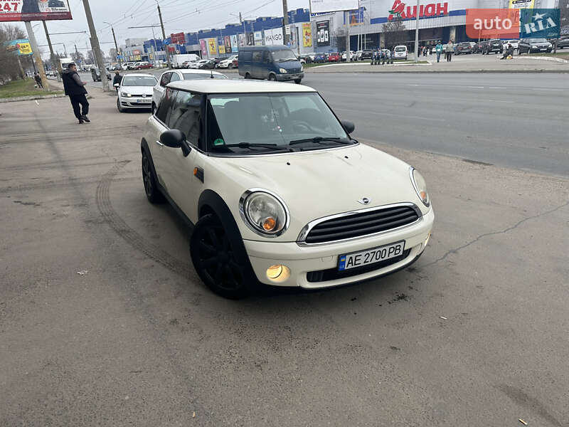 2009 mini one