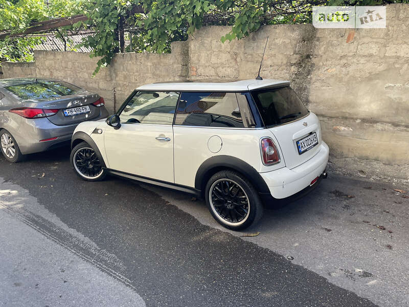 2007 mini one