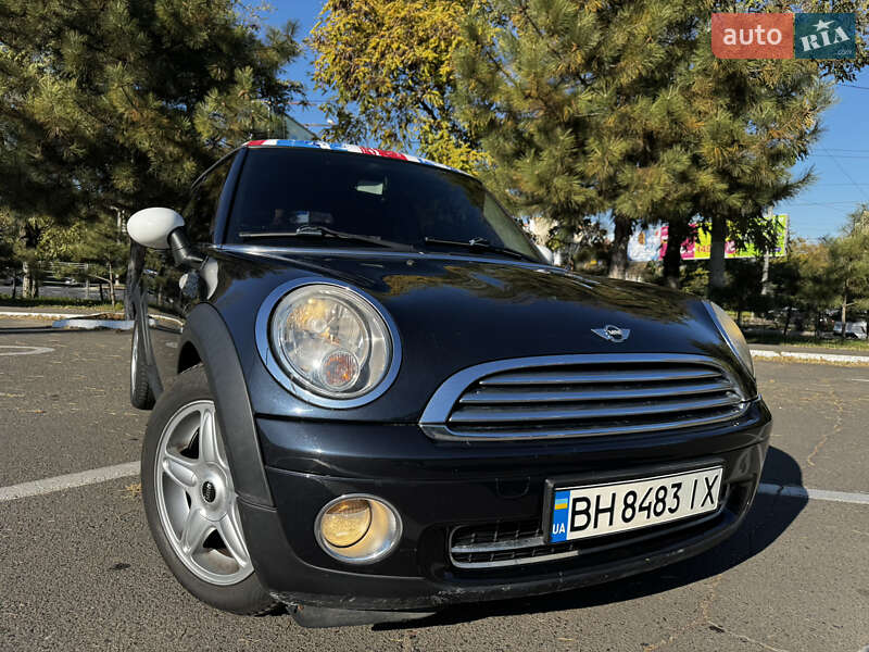 2007 mini hatch
