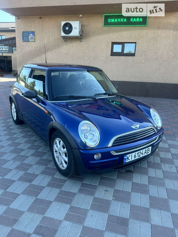 2004 mini one