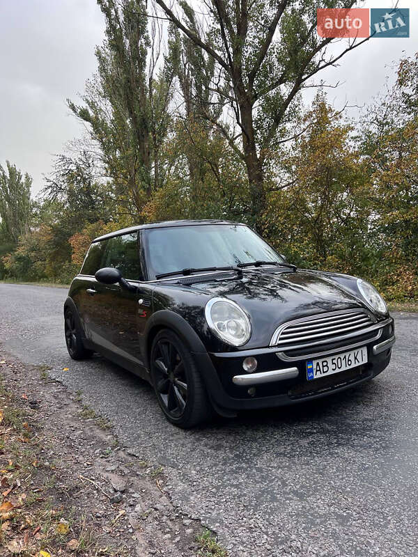 2003 mini one