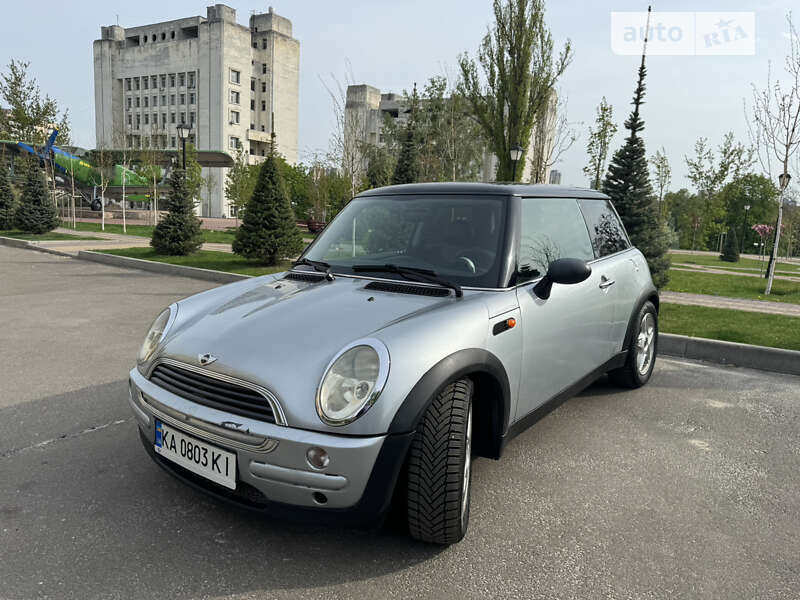 2002 mini one
