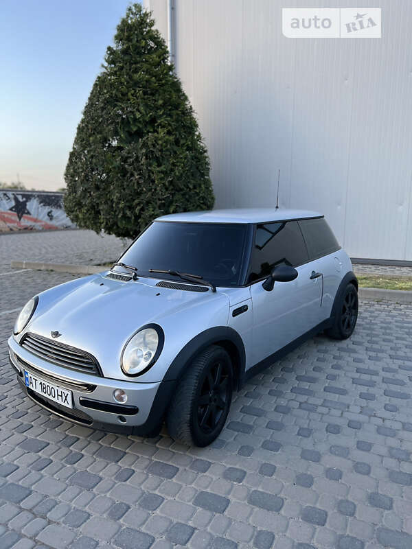 2004 mini one