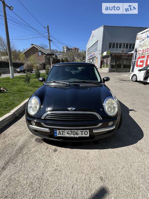 2002 mini one