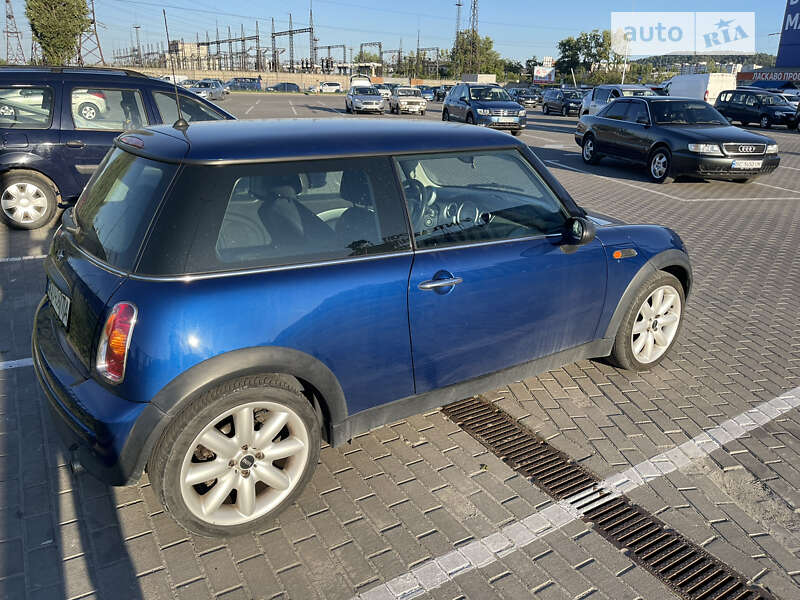 2002 mini one
