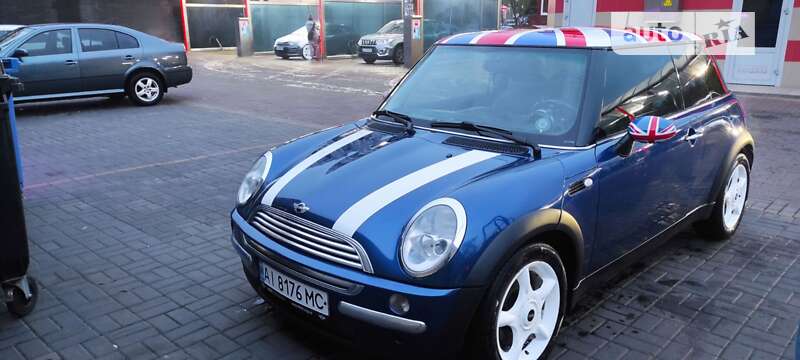 2004 mini hatch